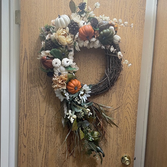 Rustic Autumn Wreath with Pumpkins and Flowers